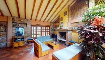 Casa-Briseno-09152025_174800.jpg