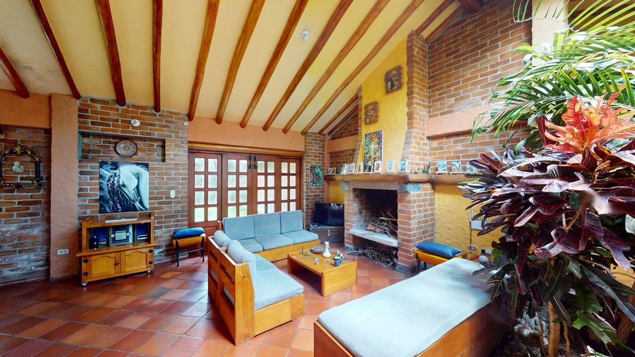 Casa-Briseno-09152025_174800.jpg